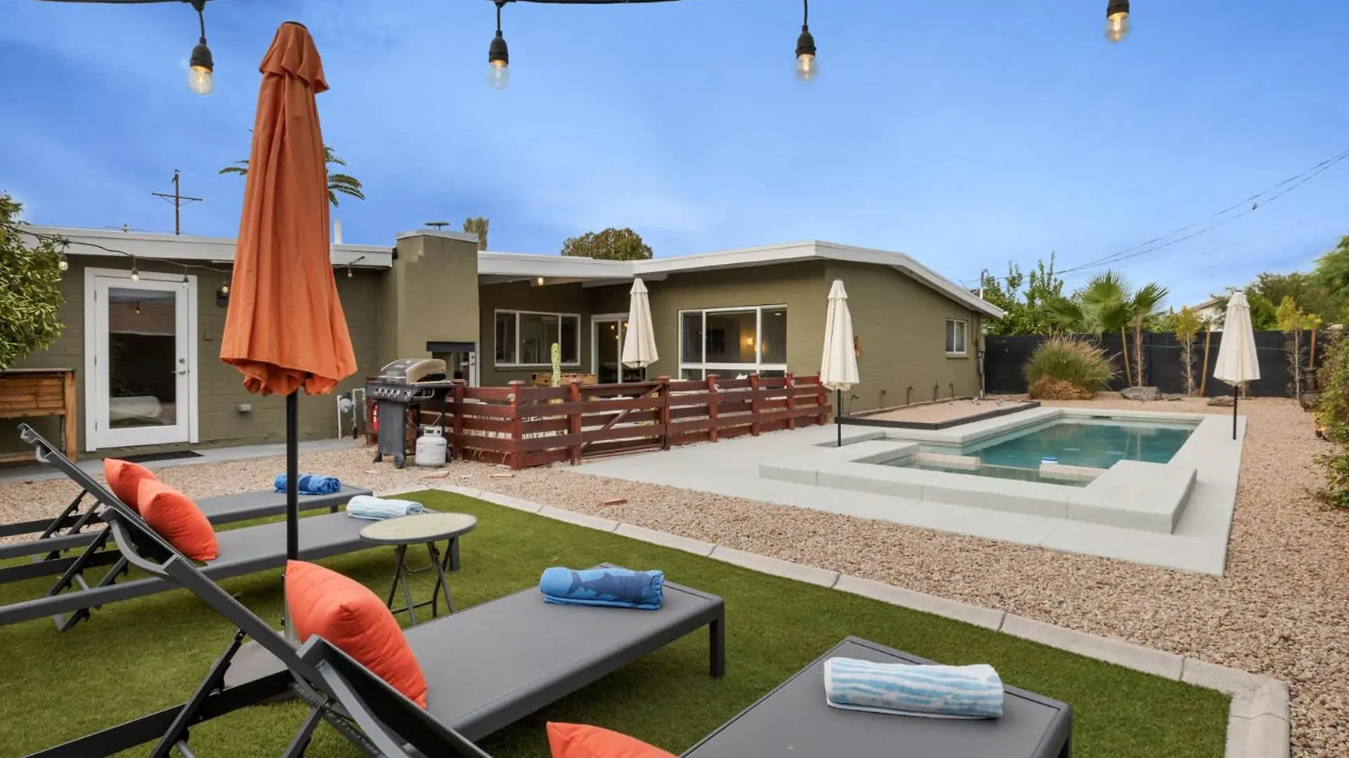Casa de Férias Mid-Century Marvel - Poolside Patio With Spa & Bocce Scottsdale